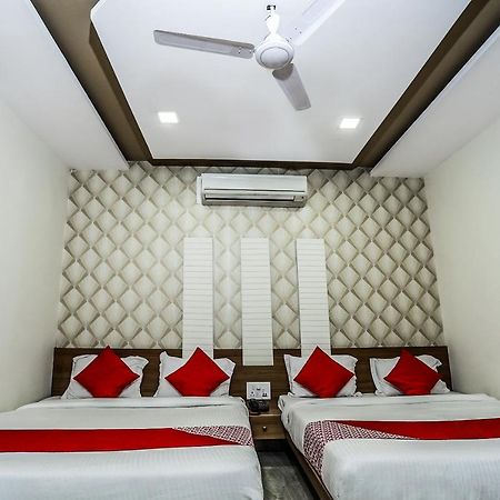 OYO 16163 Hotel Shri Hari Ujjain Exterior foto